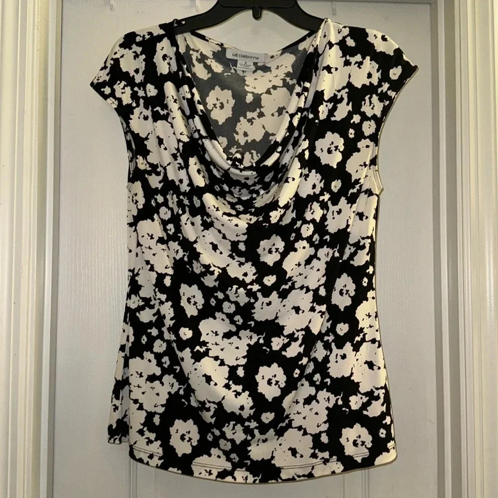 Liz Claiborne Black and White Sleeveless Blouse
